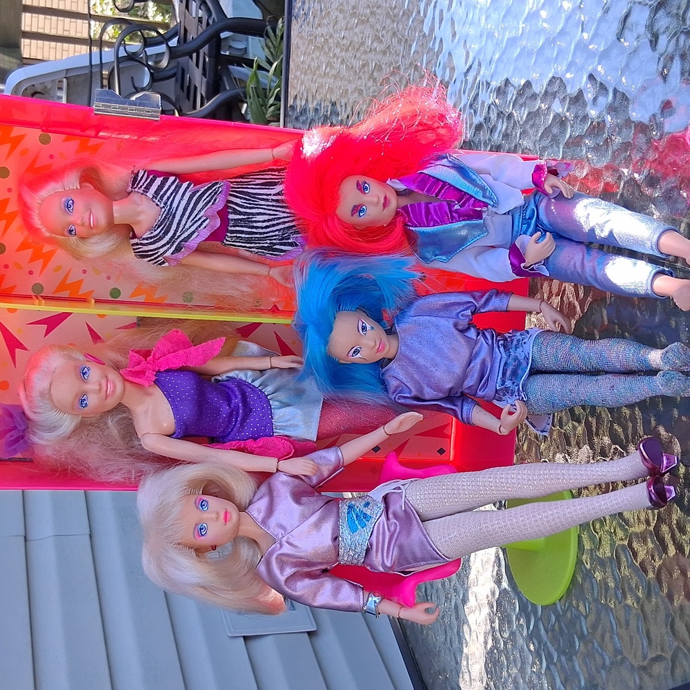 1986 Hasbro Jem And The Holograms 5 Doll Playset Jem Rock Backstager - Picture 7 of 17